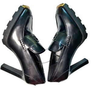 Karl Lagerfeld Paris Virna Black Oxford Patent Leather Pumps